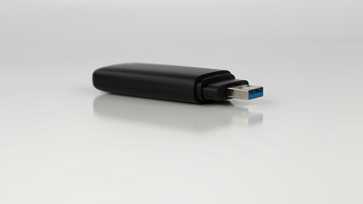 Cloud EV vs USB Token Güvenlik Karşılaştırması